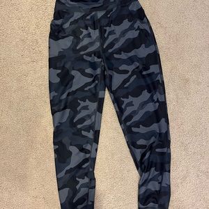Athleta Black Camouflage Jogger/Leggings
